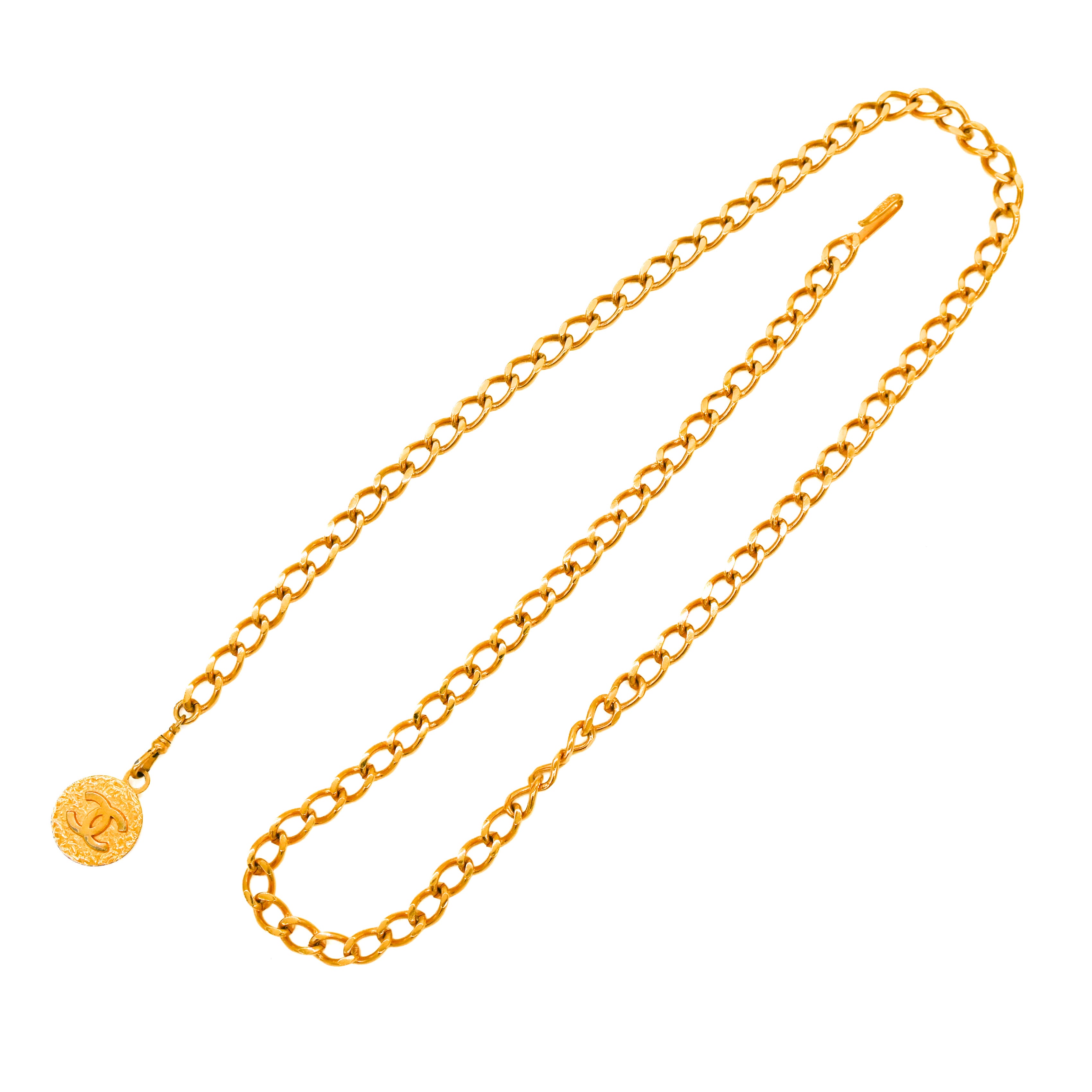 CHANEL Chanel 1982 Vintage Medallion Chain Link Belt - Vault 55