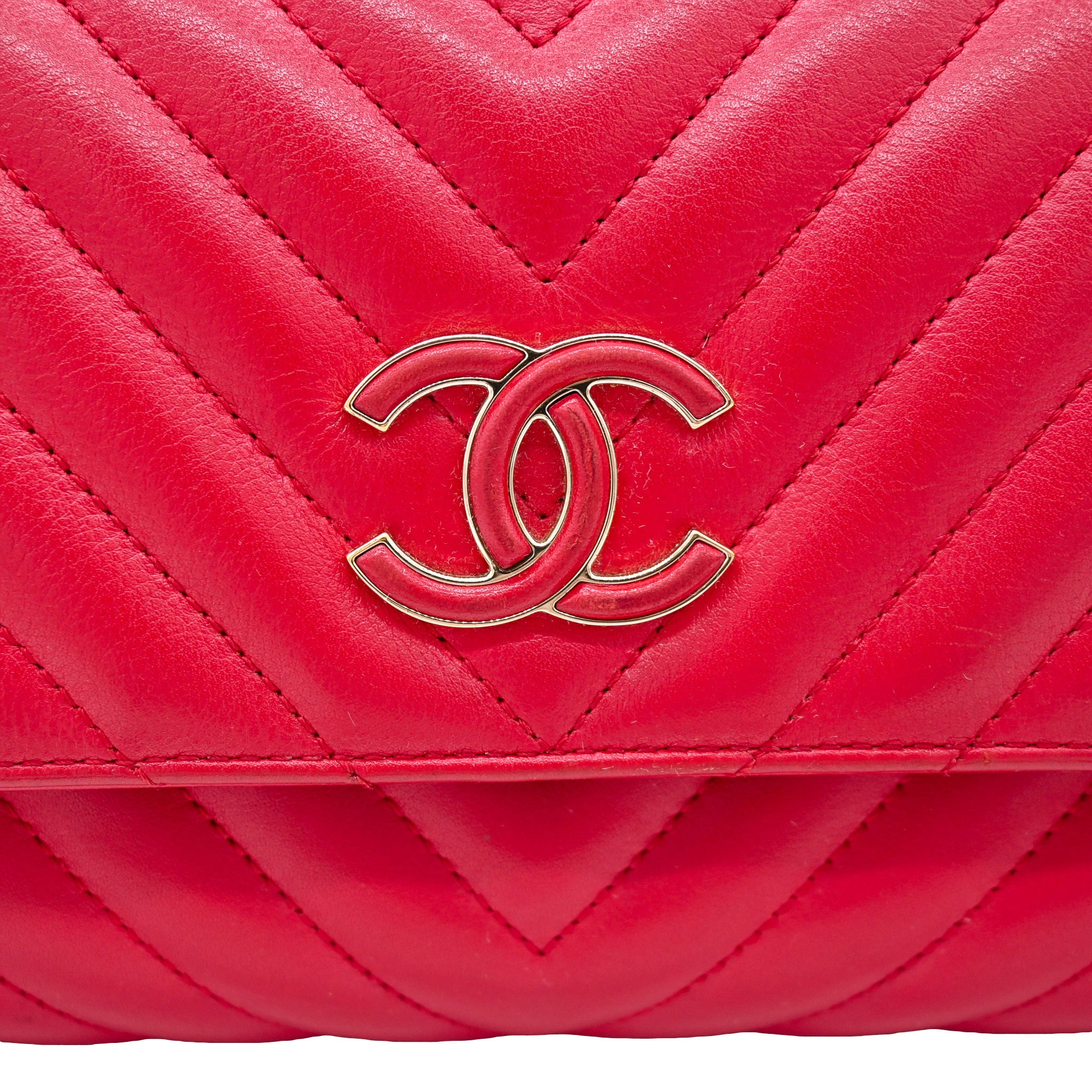CHANEL Chanel Chevron Daily Small Flap Bag Red - Vault 55