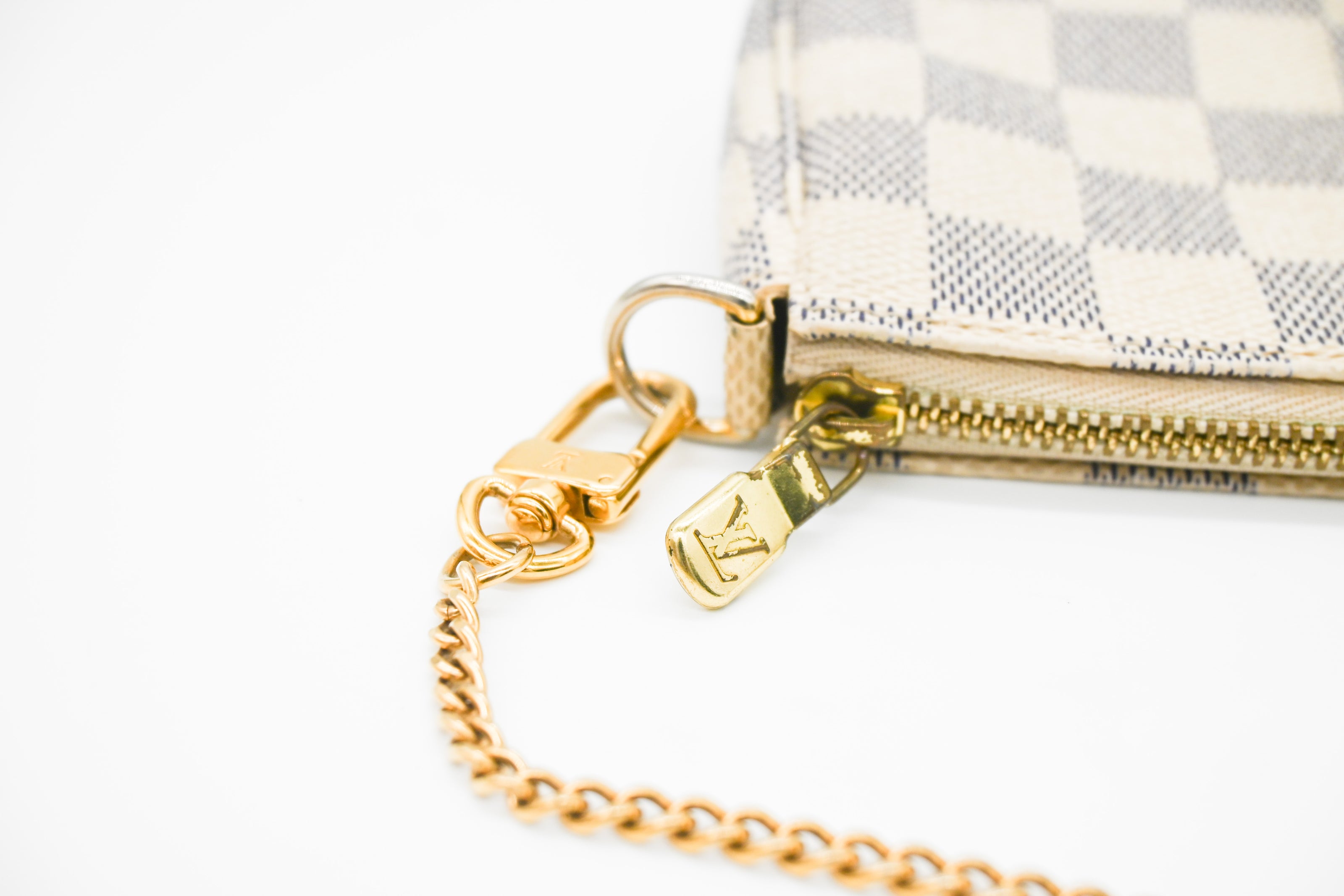 Louis Vuitton Mini Pochette Accessoires Damier Azur – Vault 55