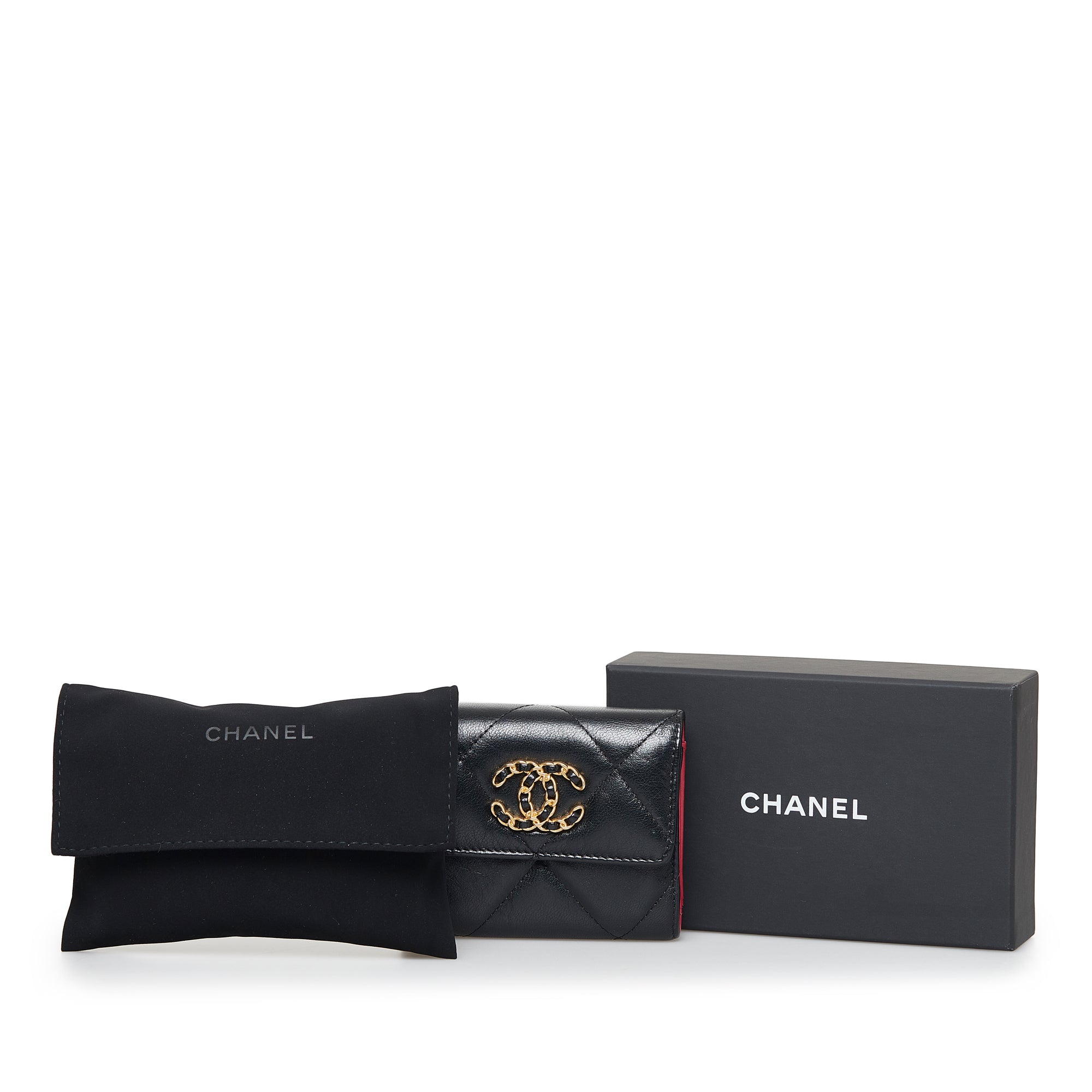CHANEL Chanel 19 Trifold Wallet Black - Vault 55