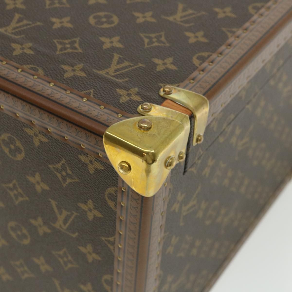 Pre-Owned Louis Vuitton Monogram Champagne Case M21825 Trunk Set