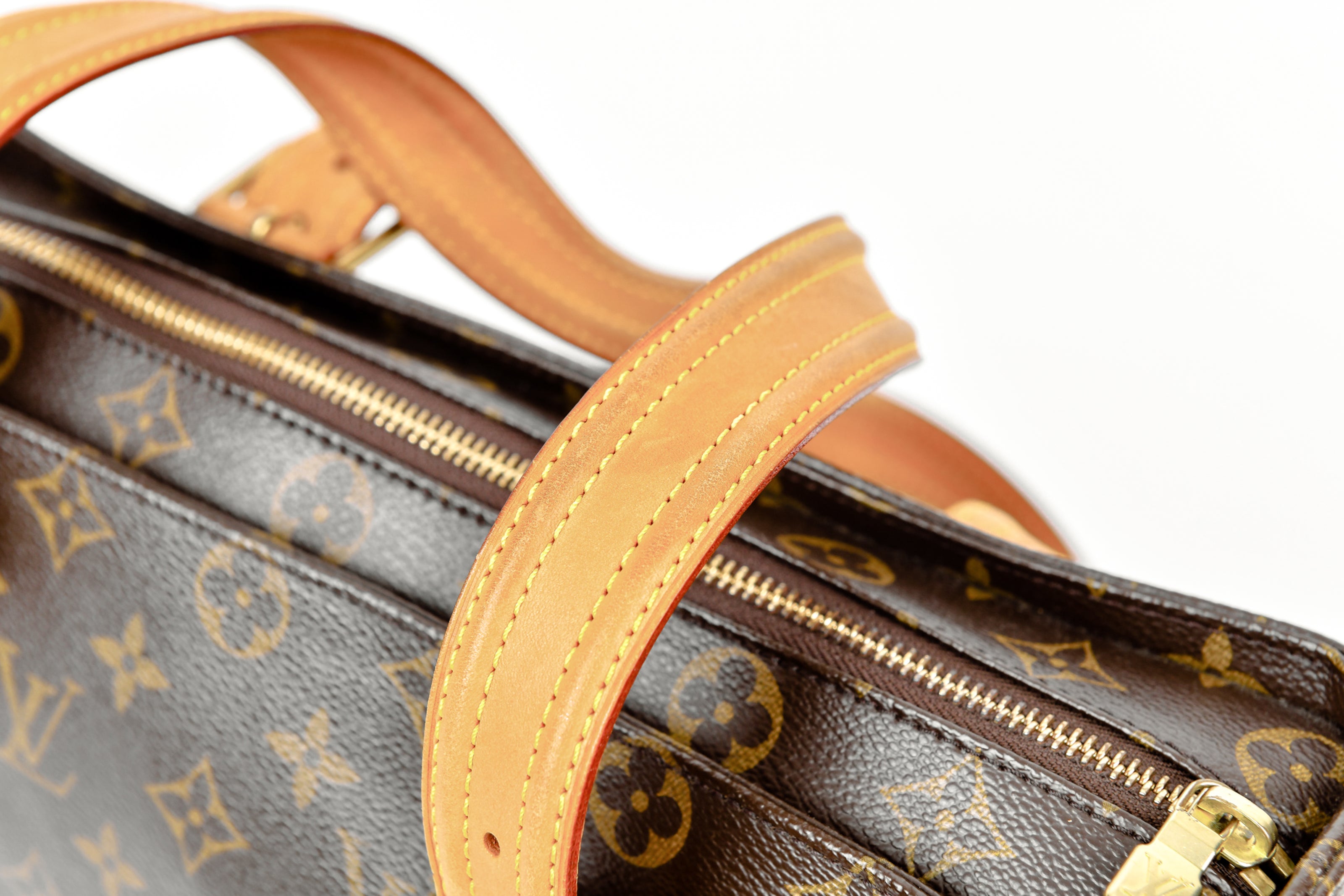 Louis Vuitton Louis Vuitton Multipli Cite Monogram Canvas Hand Bag