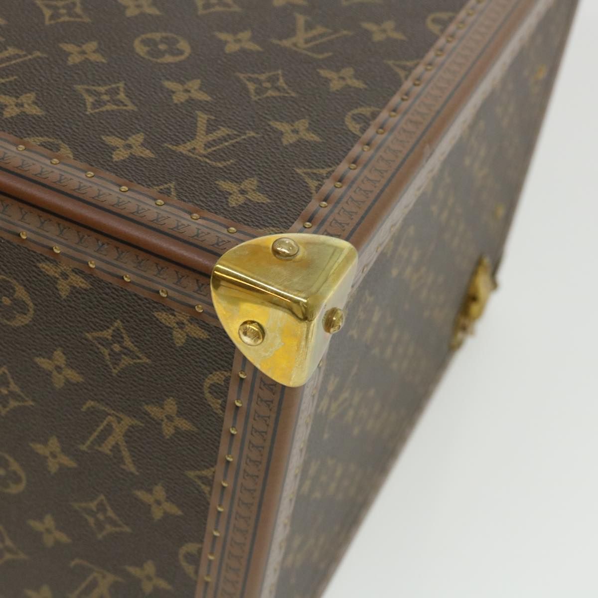 Authenticated Used Louis Vuitton Monogram Champagne Case M21825 Trunk Set