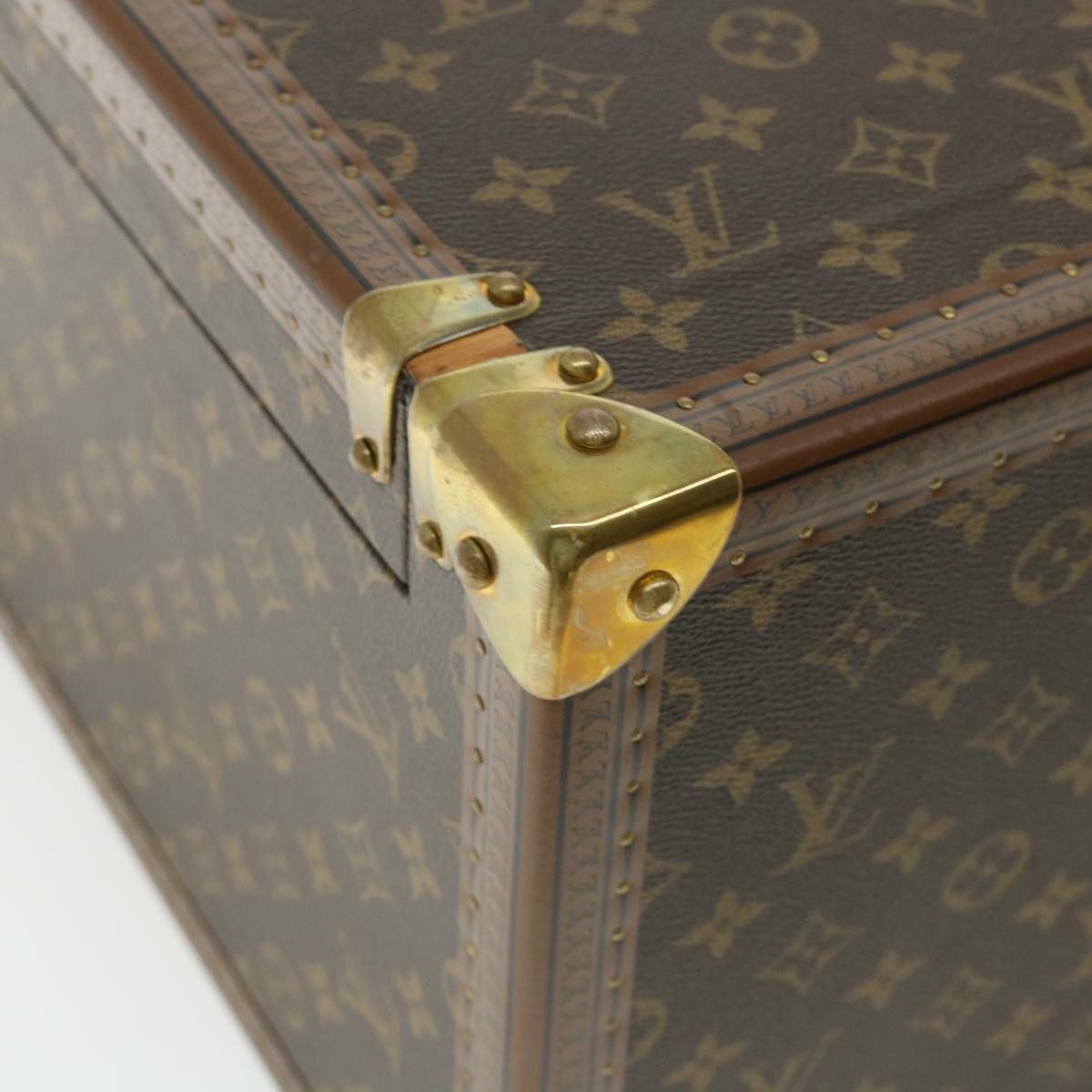 Lot - LOUIS VUITTON RED LEATHER HARD CASE TRUNK