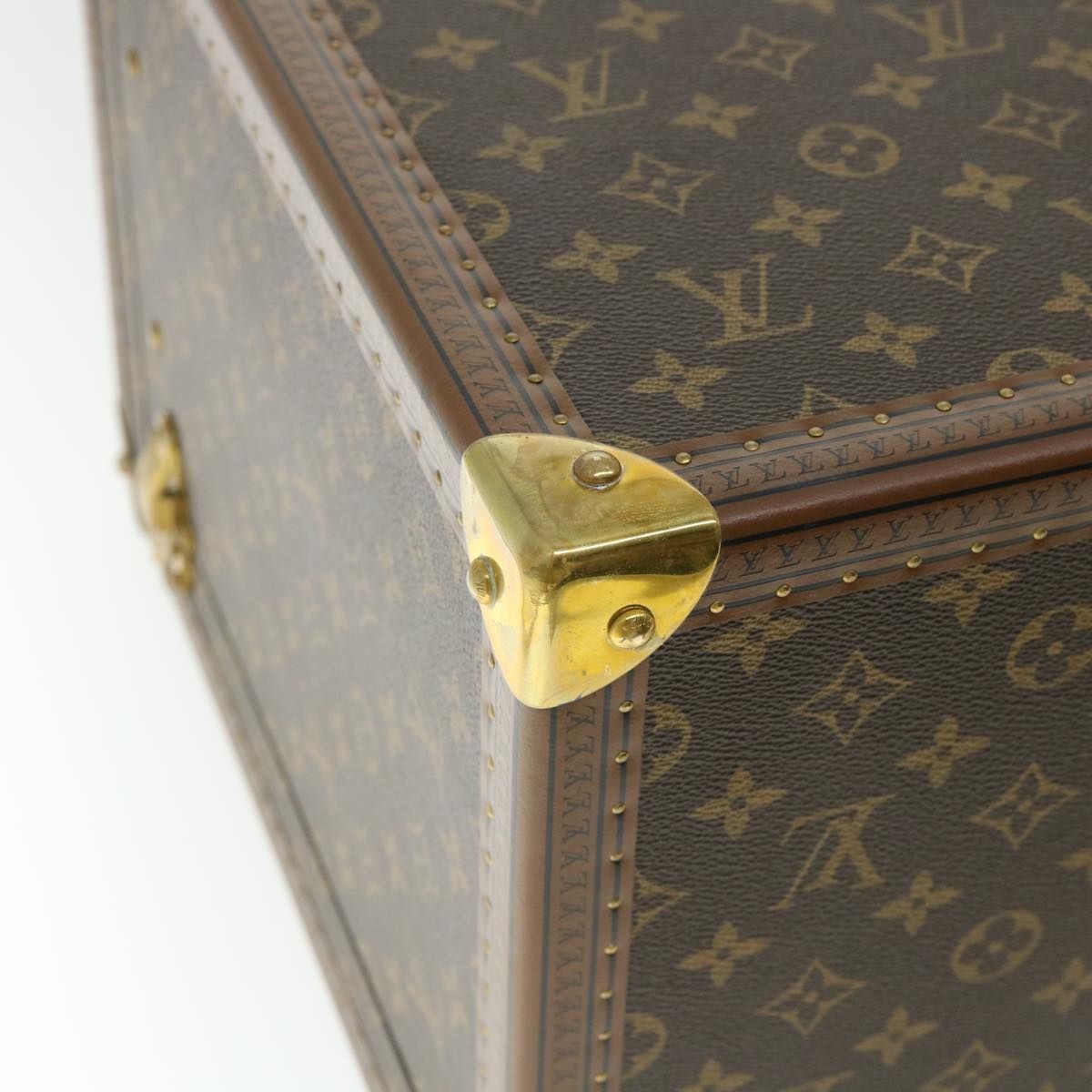 Authenticated Used Louis Vuitton Monogram Champagne Case M21825 Trunk Set 