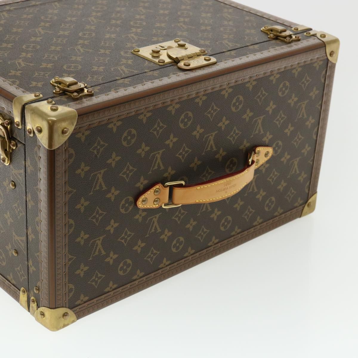 Authenticated Used Louis Vuitton Monogram Champagne Case M21825 Trunk Set 